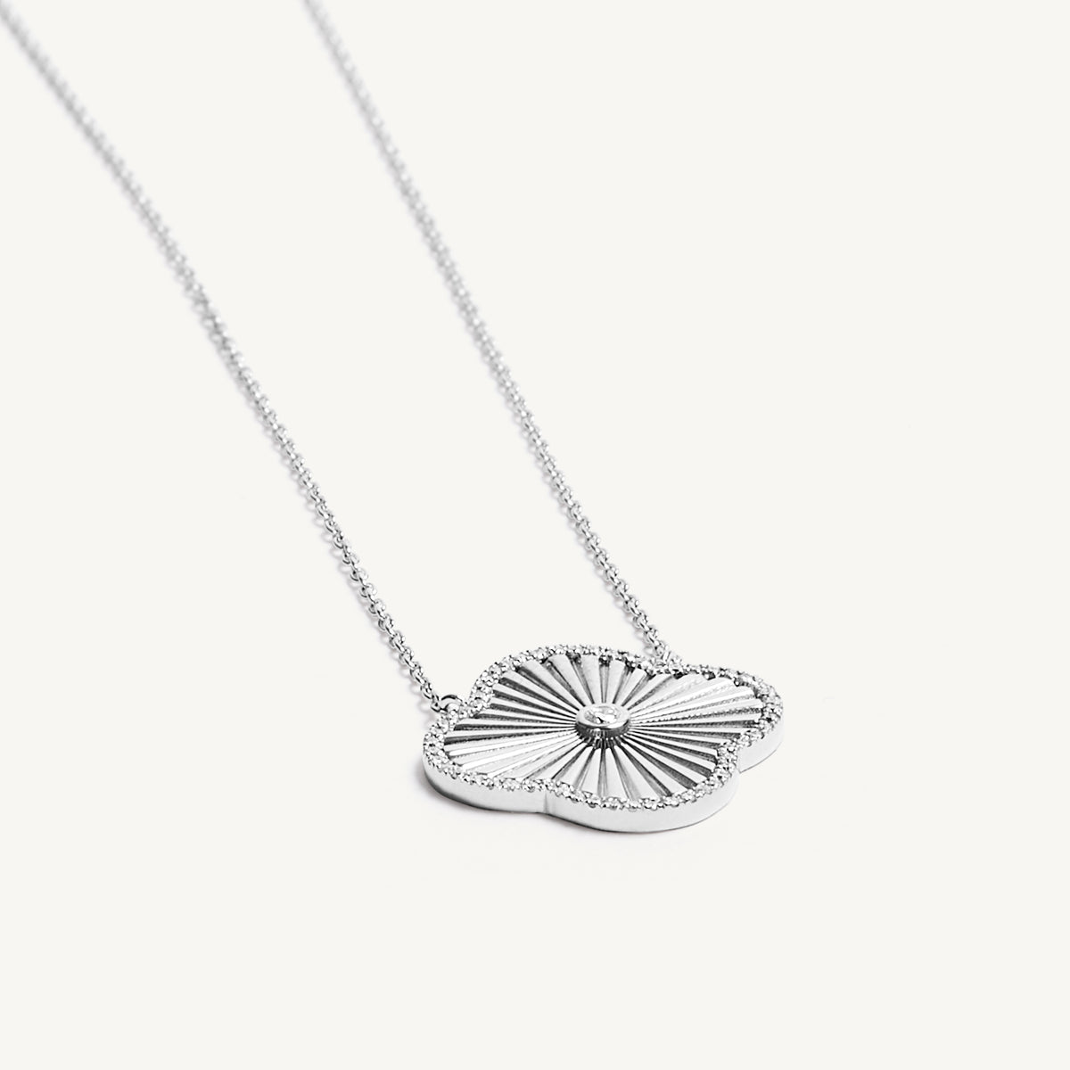 CLOVER LARGE PEDANT DIAMOND PAVED LONG NECKLACE