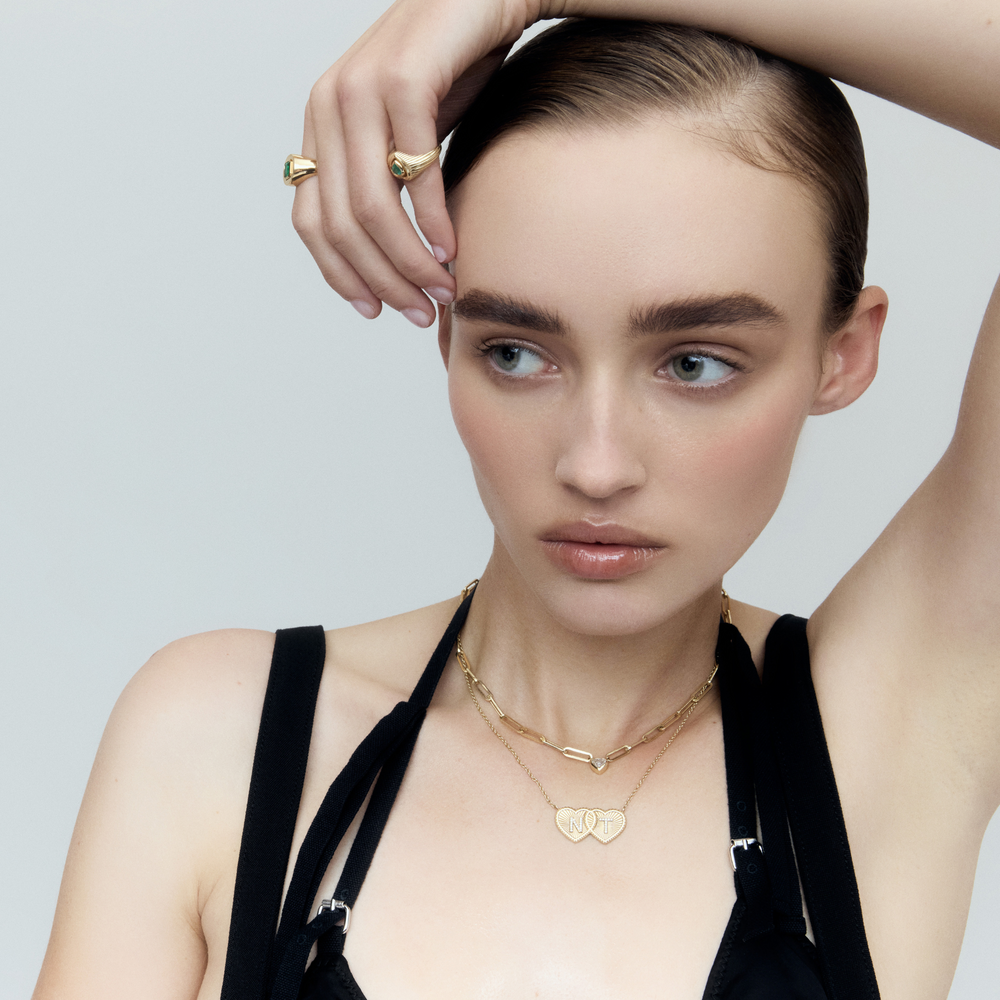 
                  
                    18K Paperclip Chain
                  
                